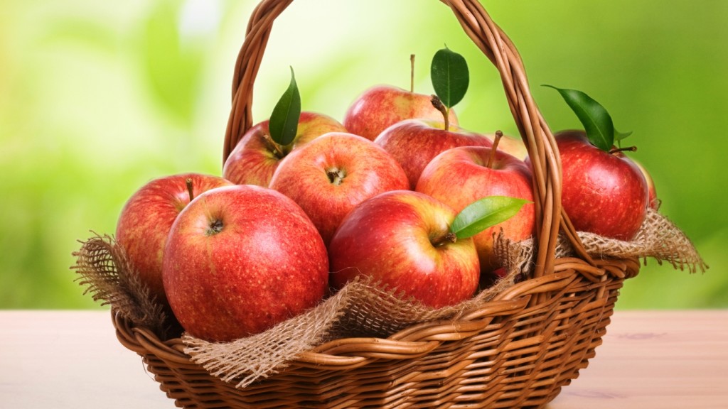 'An apple a day keeps the doctor away.' Is it really true. If so what are the reasons.