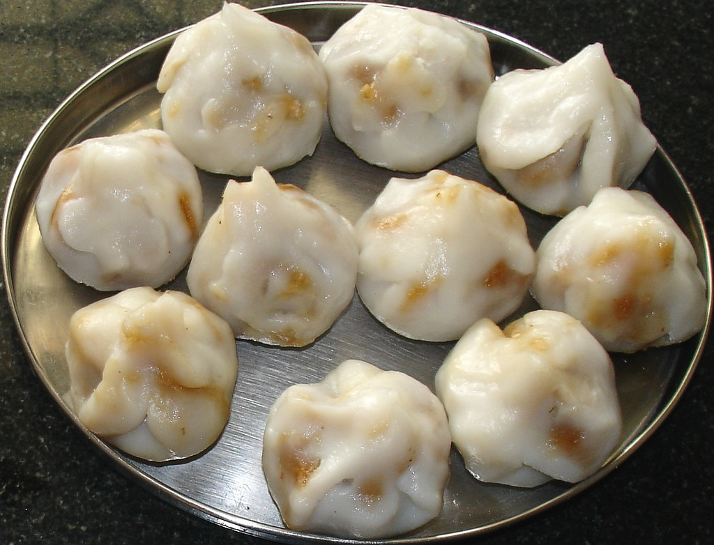 How to make sweet and delicious Kozhukatta