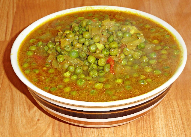 Spicy Green peas curry