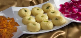 Sandesh – Delicious and simple mix of fresh paneer and powdered sugar