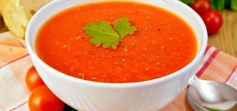 Simple and spicy tomato soup recipe