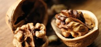 Walnut (Akhrot) -For Healthy Glowing Skin