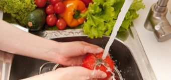 6 Impressive Ways To Remove Pesticides From Fruits & Vegetables