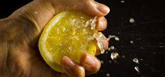 10 Reasons Why You Should Squeeze Lemon In Your Food